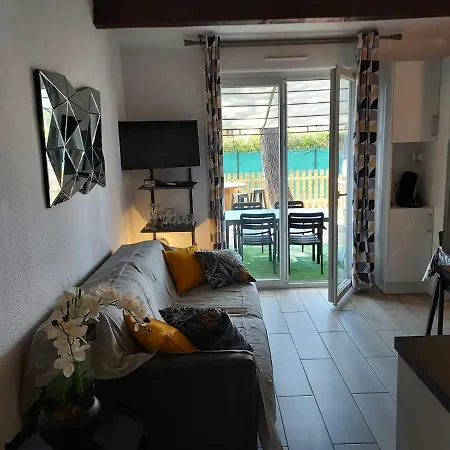 Maison Duplex Avec Jardin 200 Metres Du Quartier Naturiste Διαμέρισμα *